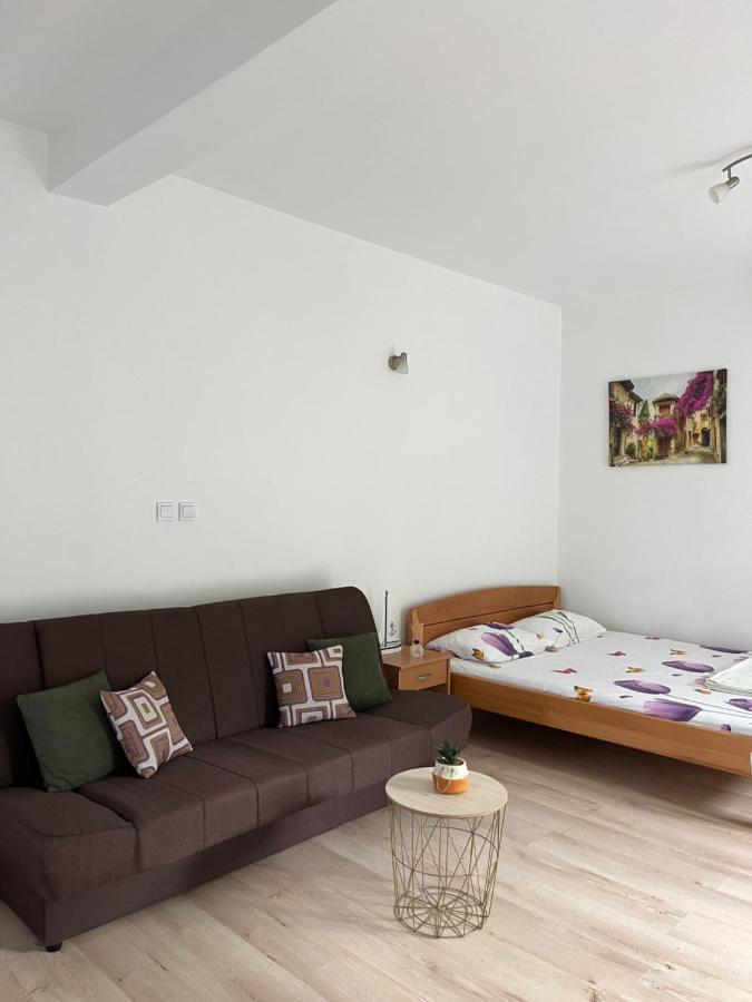 Apartman Iskra Bijela Exterior photo