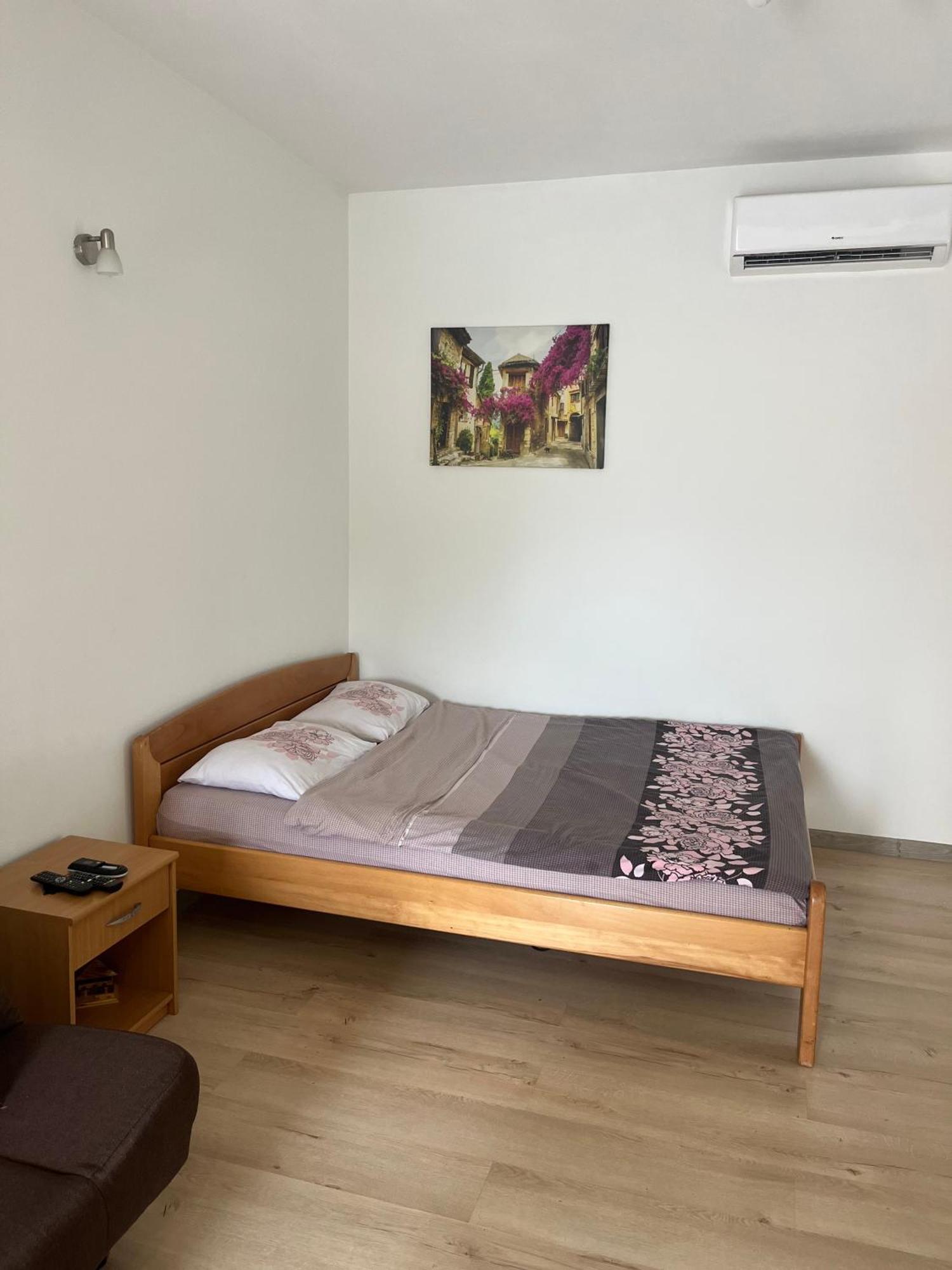 Apartman Iskra Bijela Exterior photo